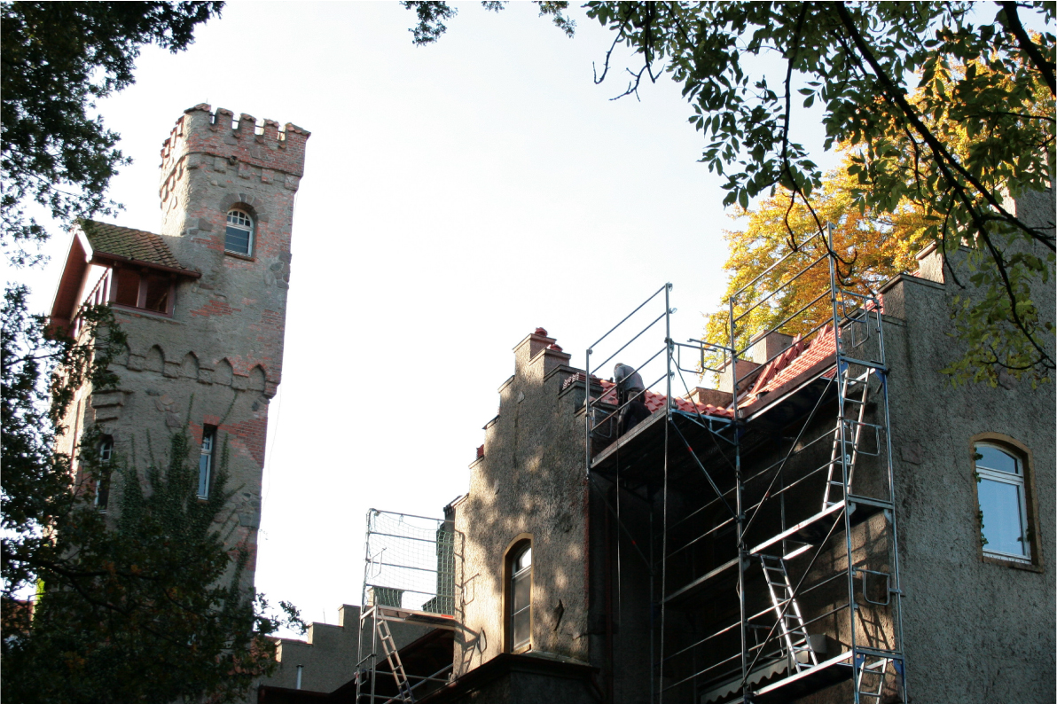 Grambek Turm und Dach Sanierung